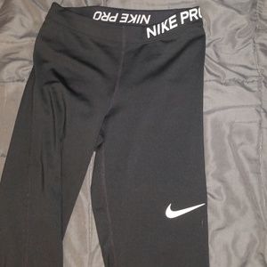 Nike crop leggings